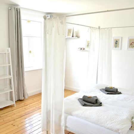 White Midsommar - Stilvolle Wohnung, 3 Schlafzimmer, Wohnzimmer, Kueche Landshut Zewnętrze zdjęcie