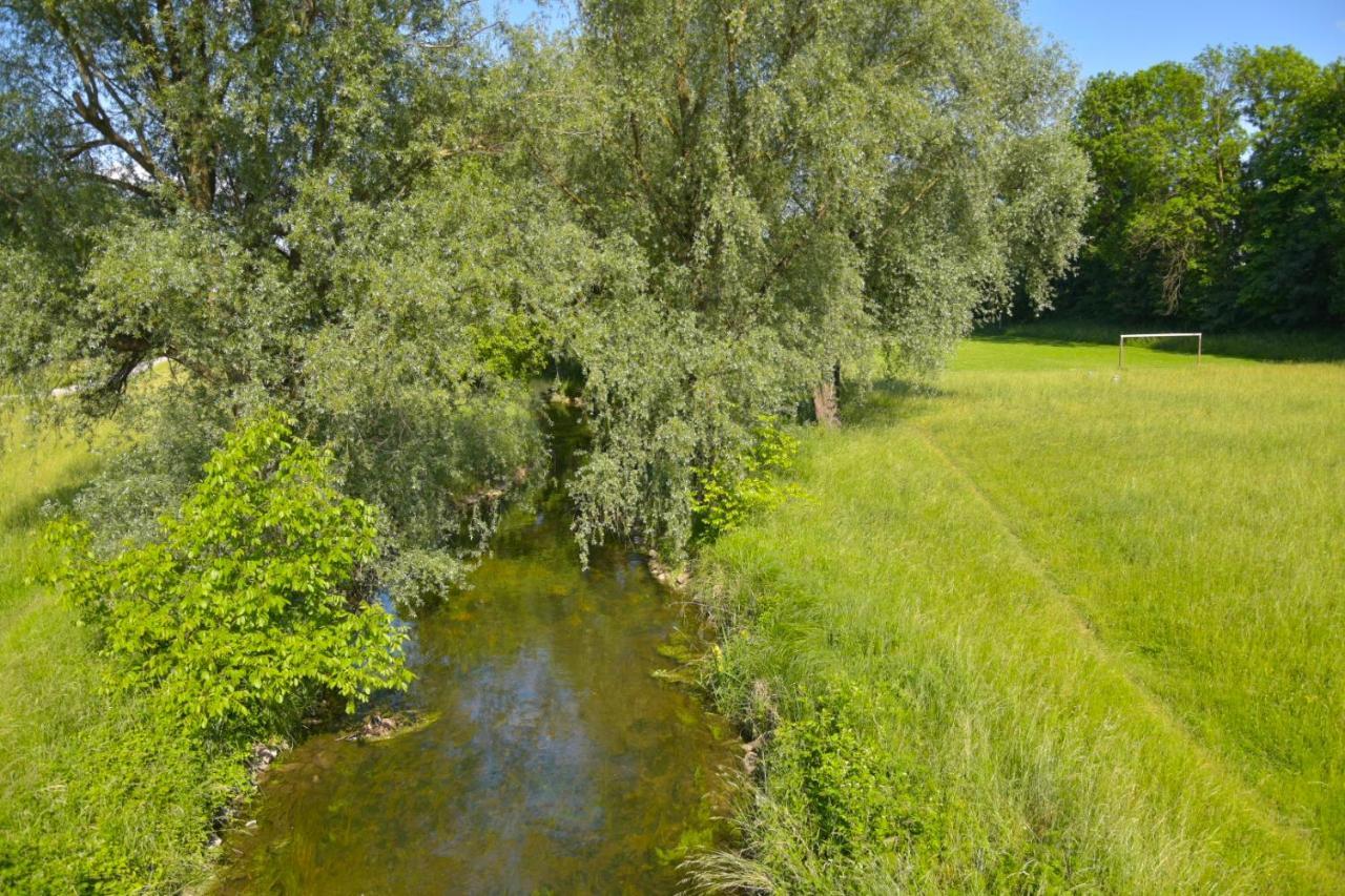 White Midsommar - Stilvolle Wohnung, 3 Schlafzimmer, Wohnzimmer, Kueche Landshut Zewnętrze zdjęcie