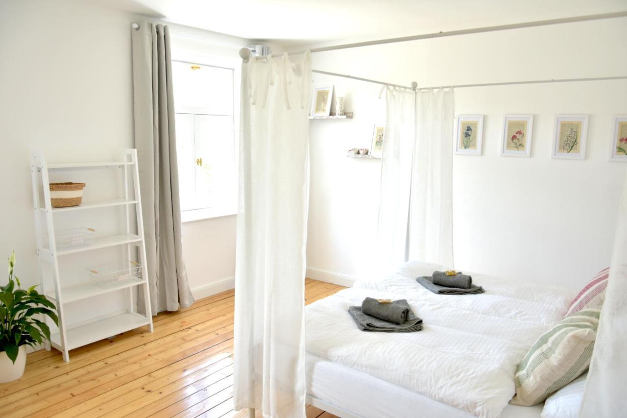 White Midsommar - Stilvolle Wohnung, 3 Schlafzimmer, Wohnzimmer, Kueche Landshut Zewnętrze zdjęcie