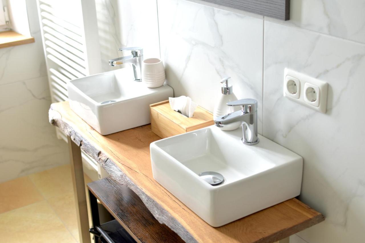 White Midsommar - Stilvolle Wohnung, 3 Schlafzimmer, Wohnzimmer, Kueche Landshut Zewnętrze zdjęcie