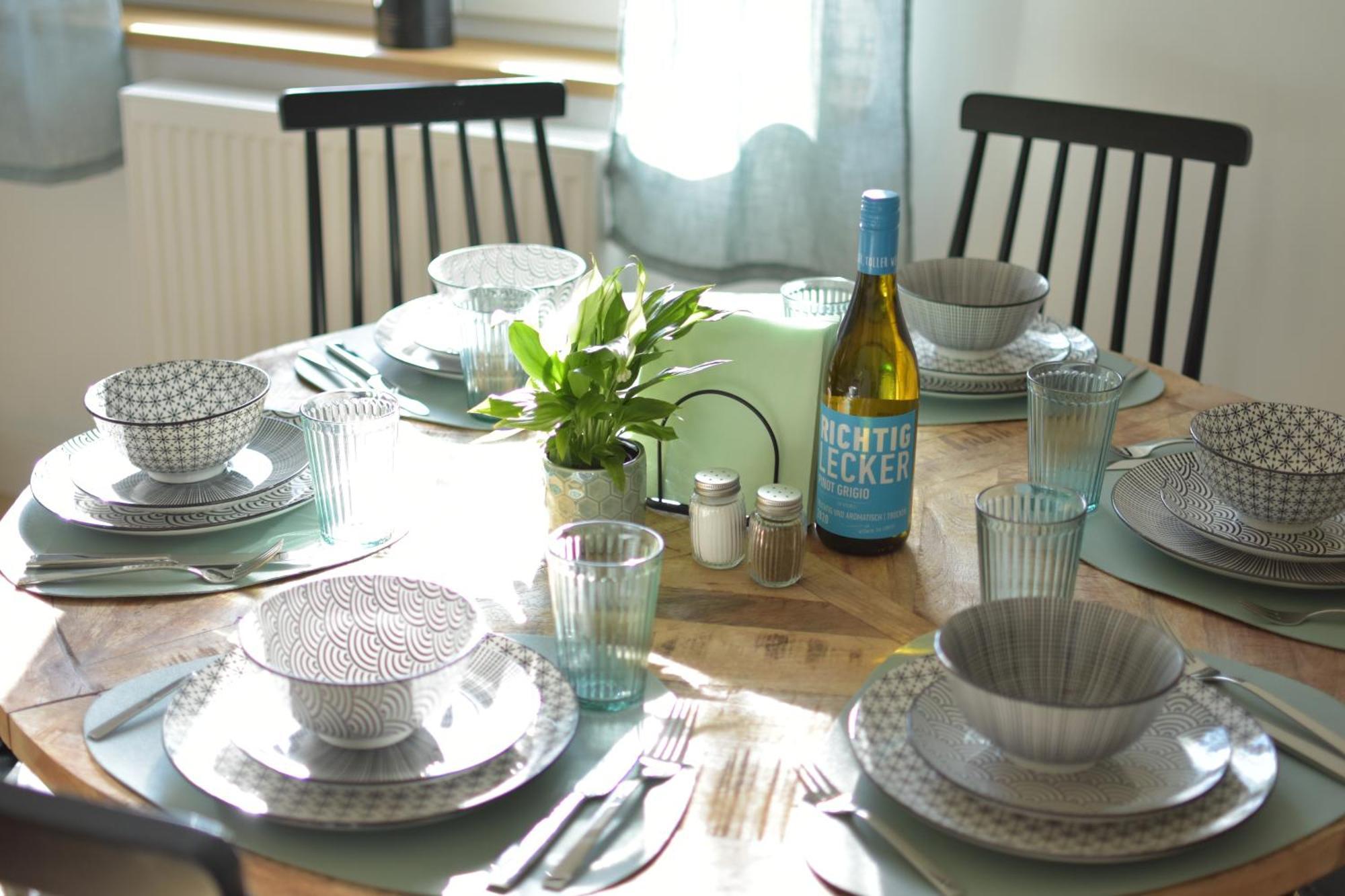 White Midsommar - Stilvolle Wohnung, 3 Schlafzimmer, Wohnzimmer, Kueche Landshut Zewnętrze zdjęcie
